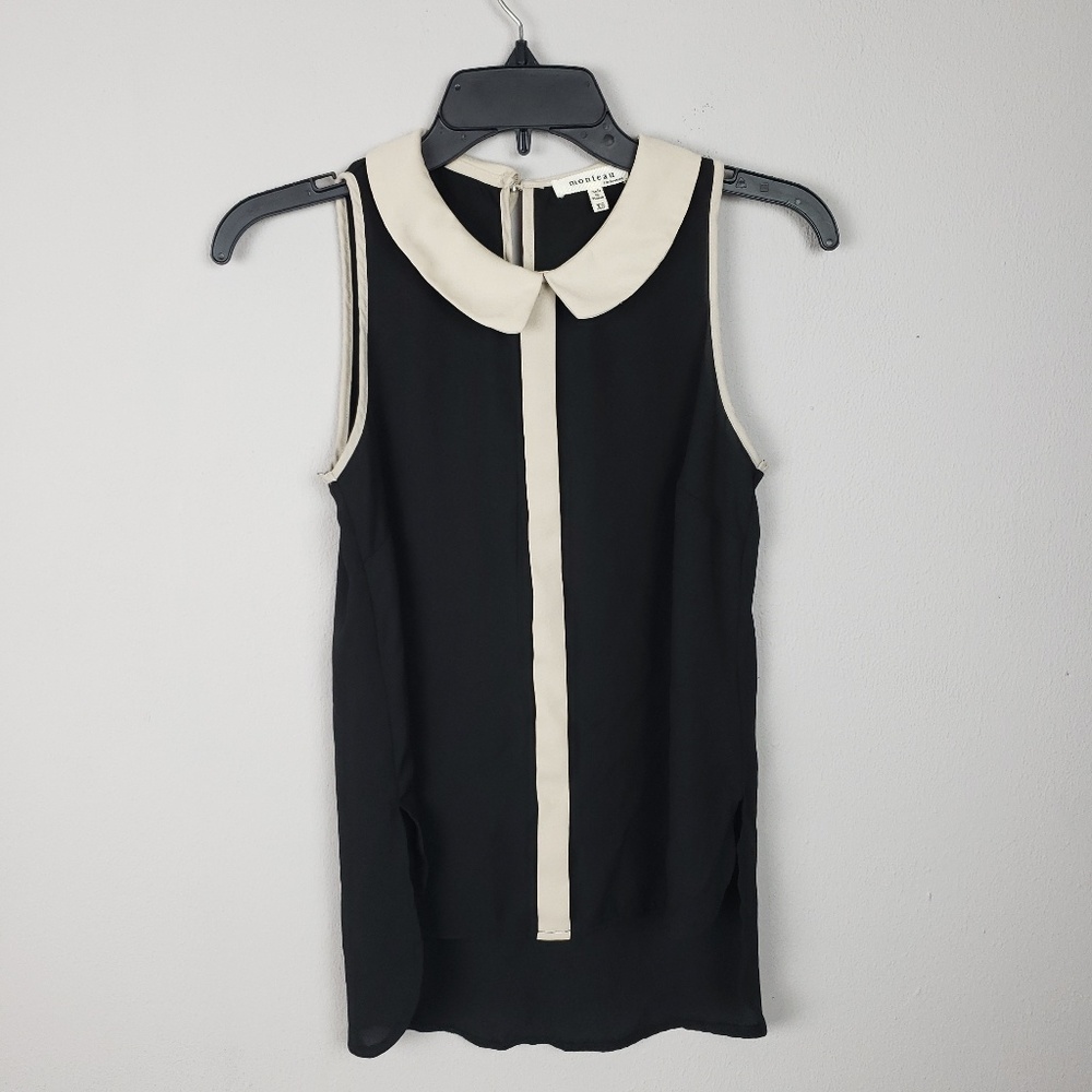Monteau Sleeveless Black Blouse with Cream Peter Pan Collar - Size XS